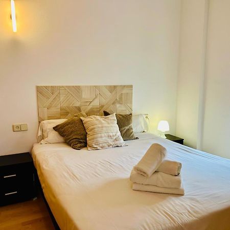 Apartaments Ample Port Marina Palamós Eksteriør bilde