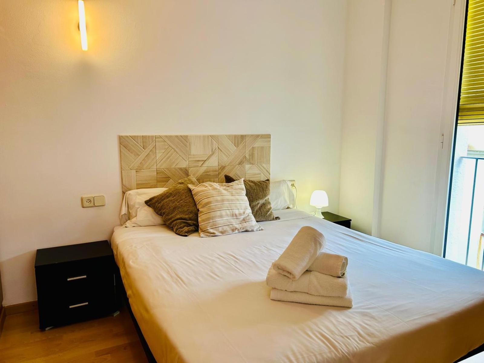 Apartaments Ample Port Marina Palamós Eksteriør bilde