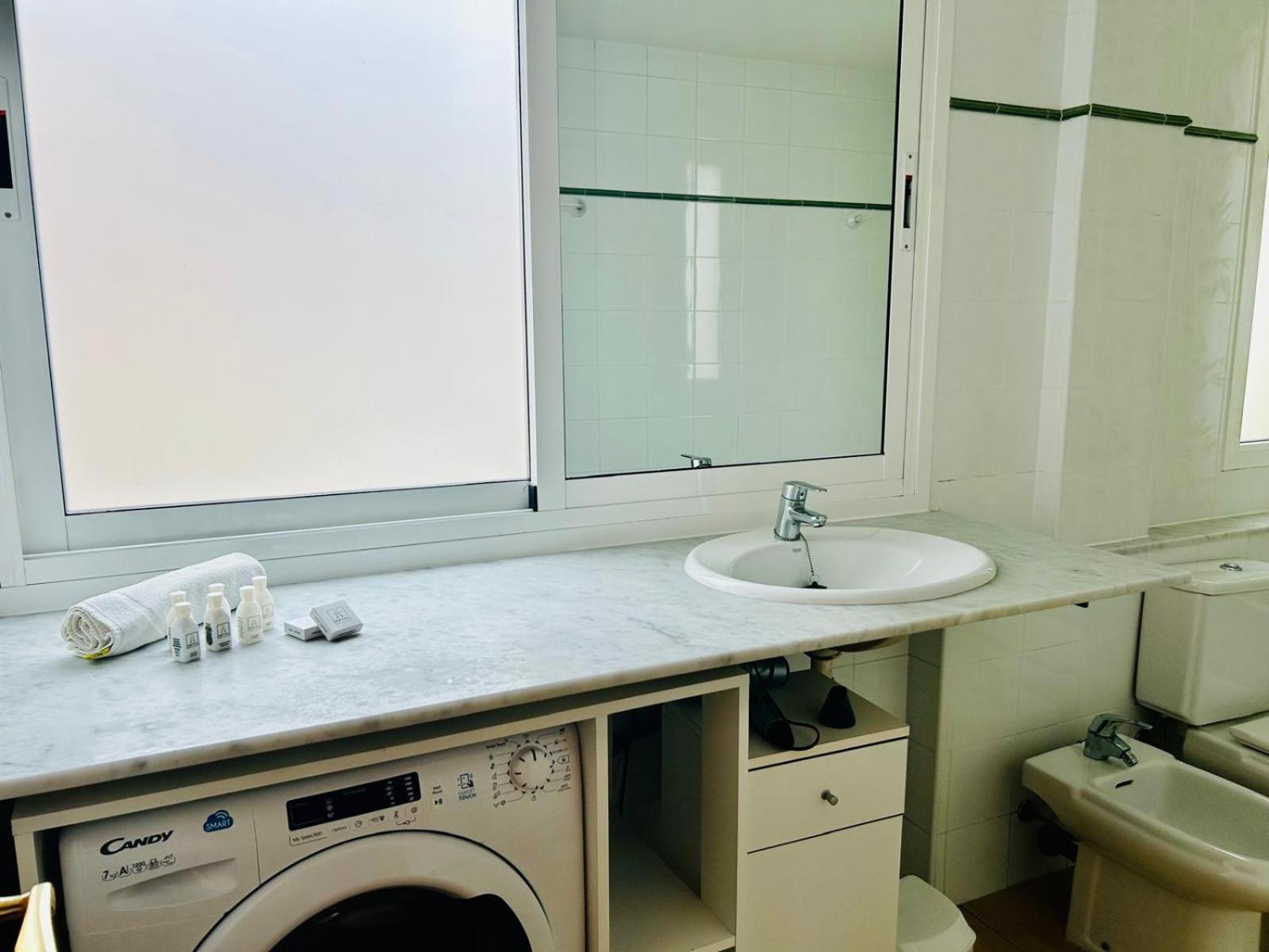 Apartaments Ample Port Marina Palamós Eksteriør bilde