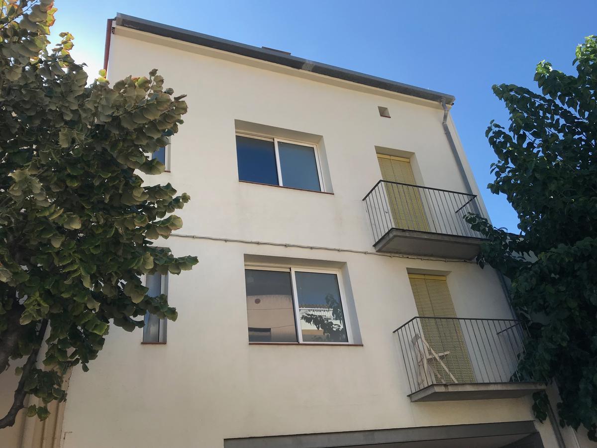 Apartaments Ample Port Marina Palamós Eksteriør bilde
